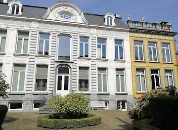 belgium/hesbaye/attraction/house-of-giants