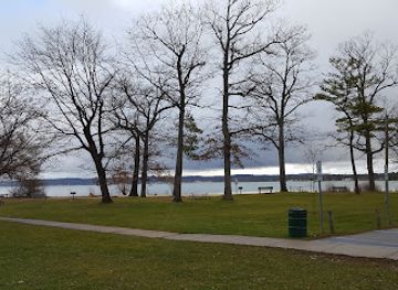 michigan/traverse-city/attraction/east-bay-park