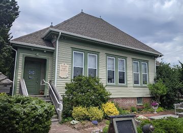 new-jersey/north-jersey/attraction/barnegat-light-museum-edith-gwinn-gardens