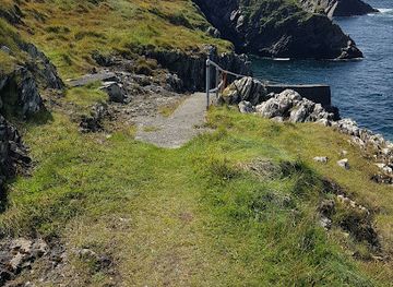 ireland/mizen-head/attraction/gortdubh-pier