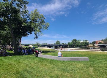 wisconsin/central-wisconsin/attraction/veterans-memorial-park