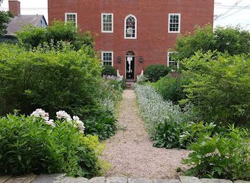 rhode-island/newport-cliff-walk/attraction/whitehorne-house-museum