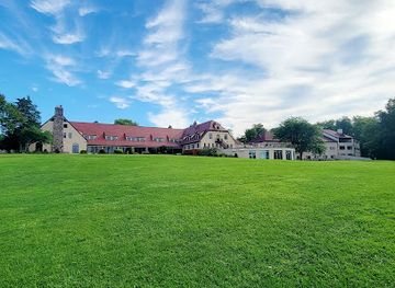 indiana/the-knobs/attraction/pokagon-state-park