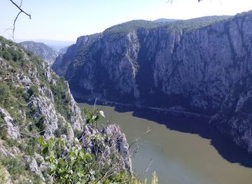 romania/braila/attraction/park-square-vidin