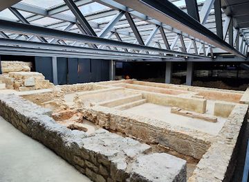 spain/valencian-community/attraction/la-almoina-archaeological-museum