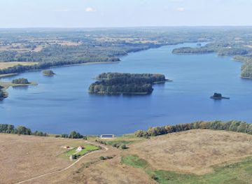 poland/warmia/attraction/rezerwat-przyrody-wyspa-lipowa