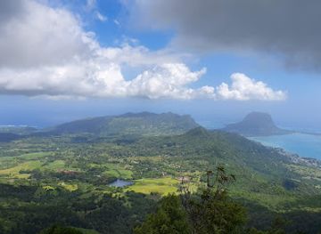 mauritius/black-river/attraction/piton-de-la-petite-riviere-noire