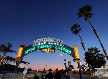california/santa-monica/attraction/yacht-harbour-santa-monica