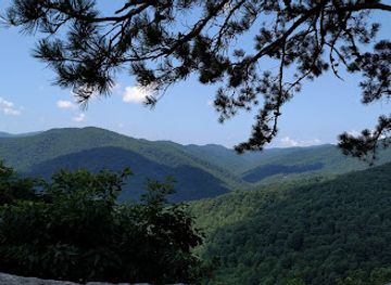 virginia/southern-virginia/attraction/20-minute-cliff-overlook