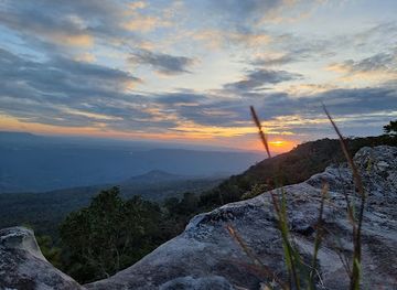 thailand/phu-kradueng/attraction/yeab-mek-cliff