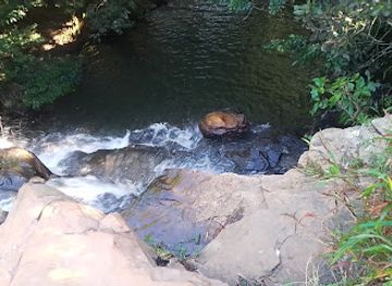 zimbabwe/chimanimani-national-park/attraction/mvurachena-falls