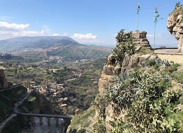 algeria/constantine/sidi-m-cid/attraction/vue-sous-la-passerelle-de-sidi-m-cid