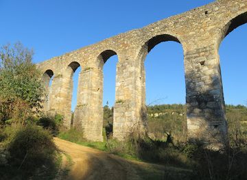 portugal/tomar/attraction/aqueduto-do-convento-de-cristo-arcadas-do-vale-da-felpinheira