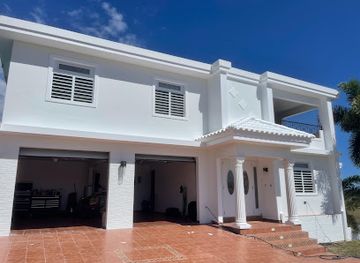 puerto-rico/cabo-rojo/attraction/magic-house-combate