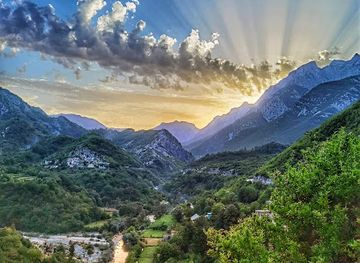 bosnia-and-herzegovina/herzegovina-neretva-canton/attraction/plaza-veja