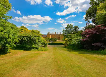 Cotswold Falconry Centre