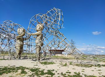 hungary/central-transdanubia/attraction/szeretet-szobor