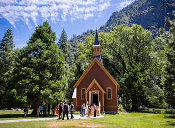 california/yosemite-village/attraction/yosemite-valley-chapel