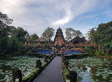 indonesia/bali/ubud/attraction/pura-taman-kemuda-saraswati