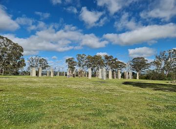 australia/new-england/attraction/australian-standing-stones