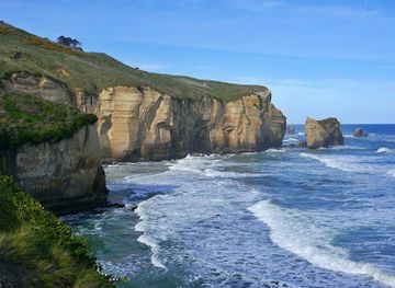 new-zealand/dunedin/attraction/tunnel-beach