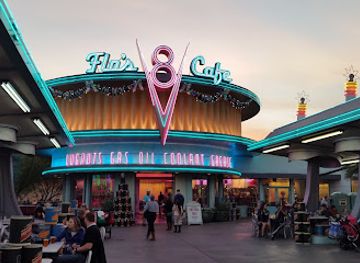 california/anaheim/anaheim-resort/attraction/cars-land
