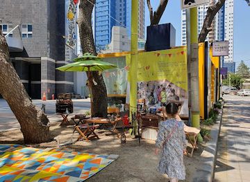 south-korea/busan/gwangalli-beach/attraction/solbat-art-village