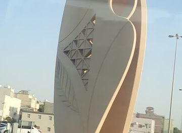 bahrain/budaiya/attraction/pottery-roundabout