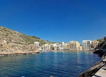 malta/xaghra/attraction/xlendi-beach