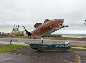 wisconsin/lake-superior-lowland/attraction/wisconsin-s-largest-bass