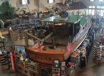 florida/islamorada/attraction/original-1890s-paris-storefront