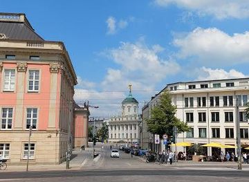 germany/potsdam/attraction/tourist-information-on-altenmarkt