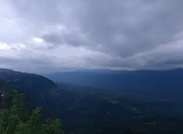 Suarez River Canyon Lookout