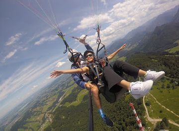 austria/tennengau/attraction/vip-paragliding-salzburg-gaisberg-in-austria