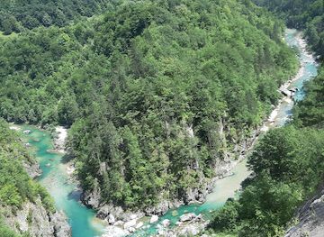 montenegro/tara-river-canyon/attraction/kan'on-tara