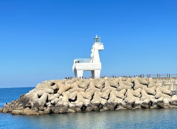 south-korea/jeju-island/attraction/red-horse-lighthouse