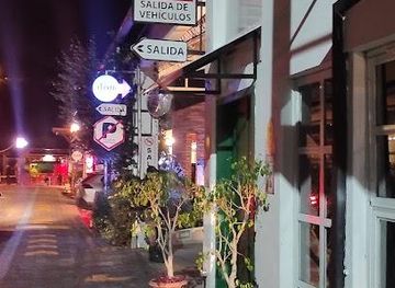 ecuador/papallacta-hot-springs/attraction/la-tejedora-distrito-creativo