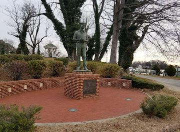 maryland/blackwater-national-wildlife-refuge/attraction/on-watch-statue