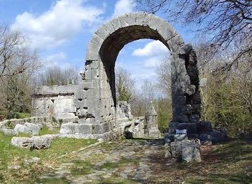 italy/orvieto/attraction/carsulae
