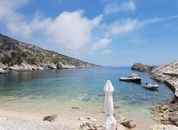 croatia/makarska/attraction/plaza-velo-zarace