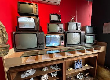 romania/brasov/centrul-vechi/attraction/tales-of-communism-museum-madc