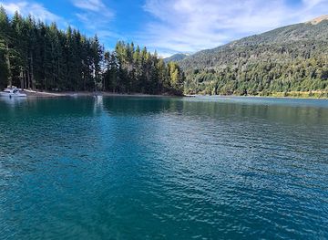 argentina/villa-la-angostura/attraction/playa-sombria