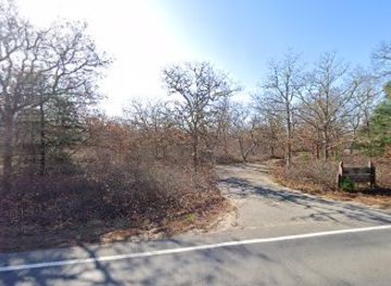 massachusetts/martha-s-vineyard/attraction/david-h-smith-preserve-and-fire-trail