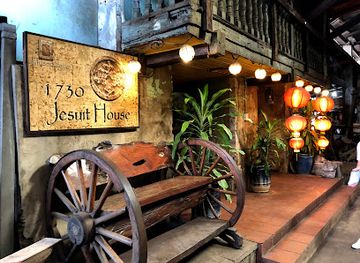philippines/central-visayas/attraction/1730-jesuit-house