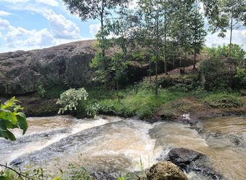 uganda/elgon/attraction/wanale-hill