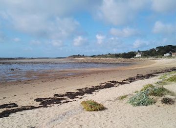 france/brittany-coast/attraction/the-beach-goas-treiz