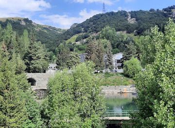 armenia/jermuk/attraction/kamurji-jrvezh