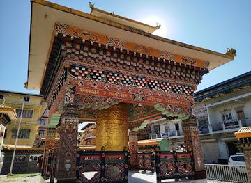 bhutan/pemagatshel/attraction/temple-mani-dunkhor
