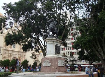honduras/la-paz-region/attraction/parque-central-tegucigalpa
