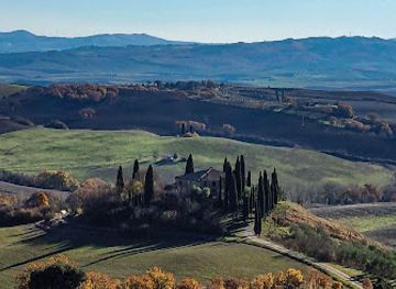 italy/val-d-orcia/attraction/podere-belvedere